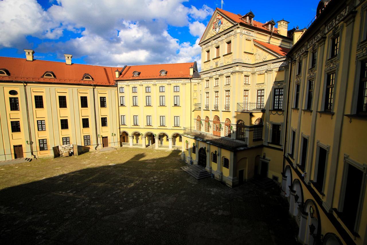 Palace Hotel Niasviž Exterior foto